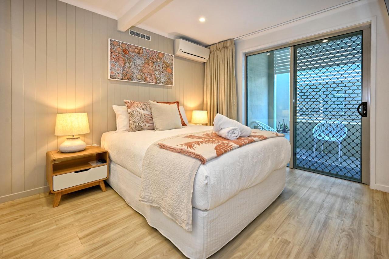 Apartment Stylish 2 B/r - 4 Guests, Garage Zc5 Alexandra Headland