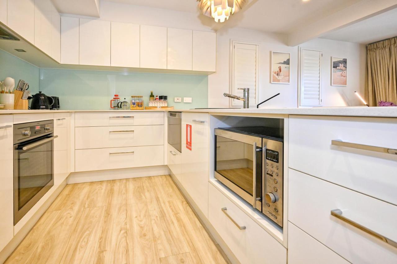 Stylish 2 B/r - 4 Guests, Garage Zc5 Apartment